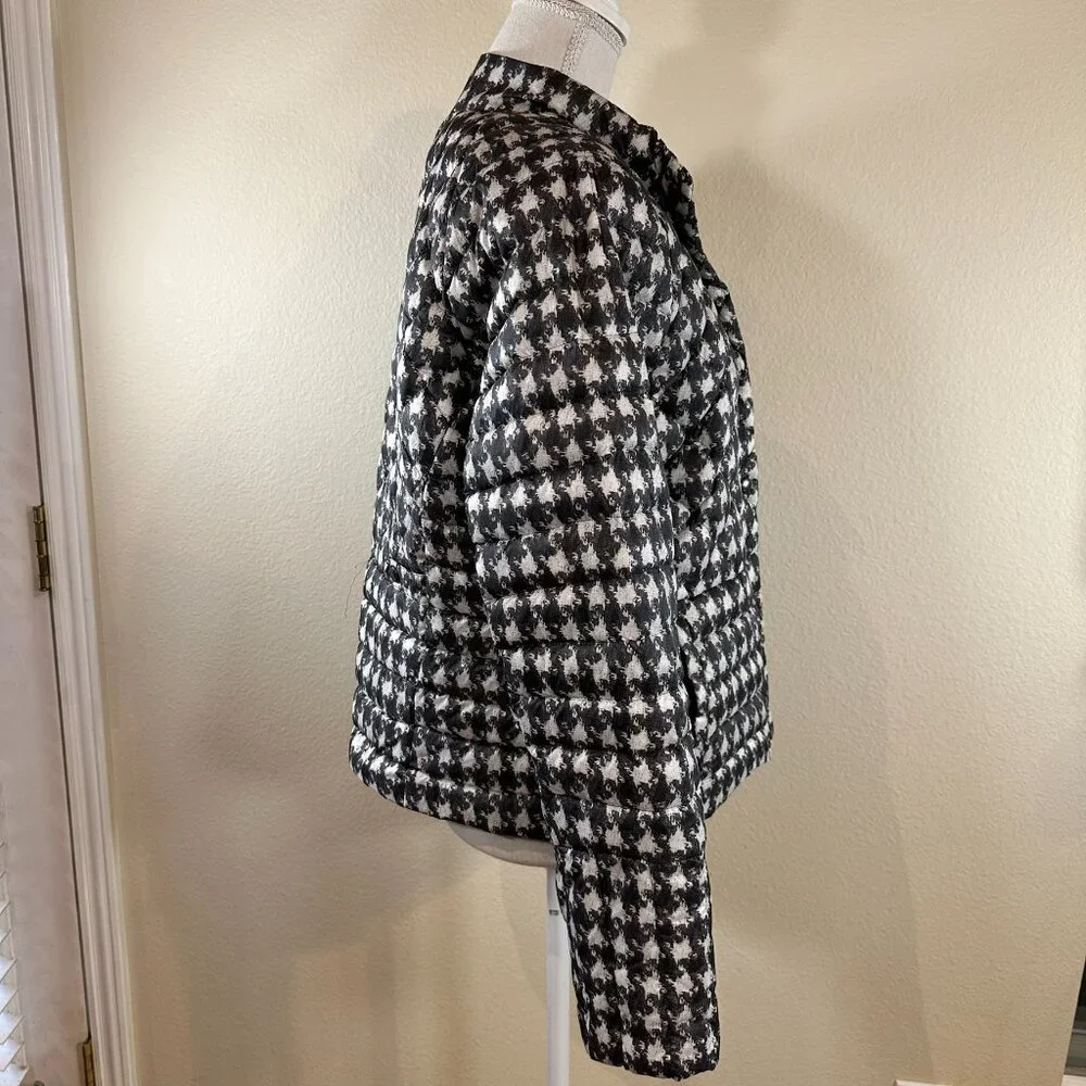 Land's End Black and White Dragon Tooth Down Filled Puffer jacket, size M, 10-12 - Picture 7 of 9